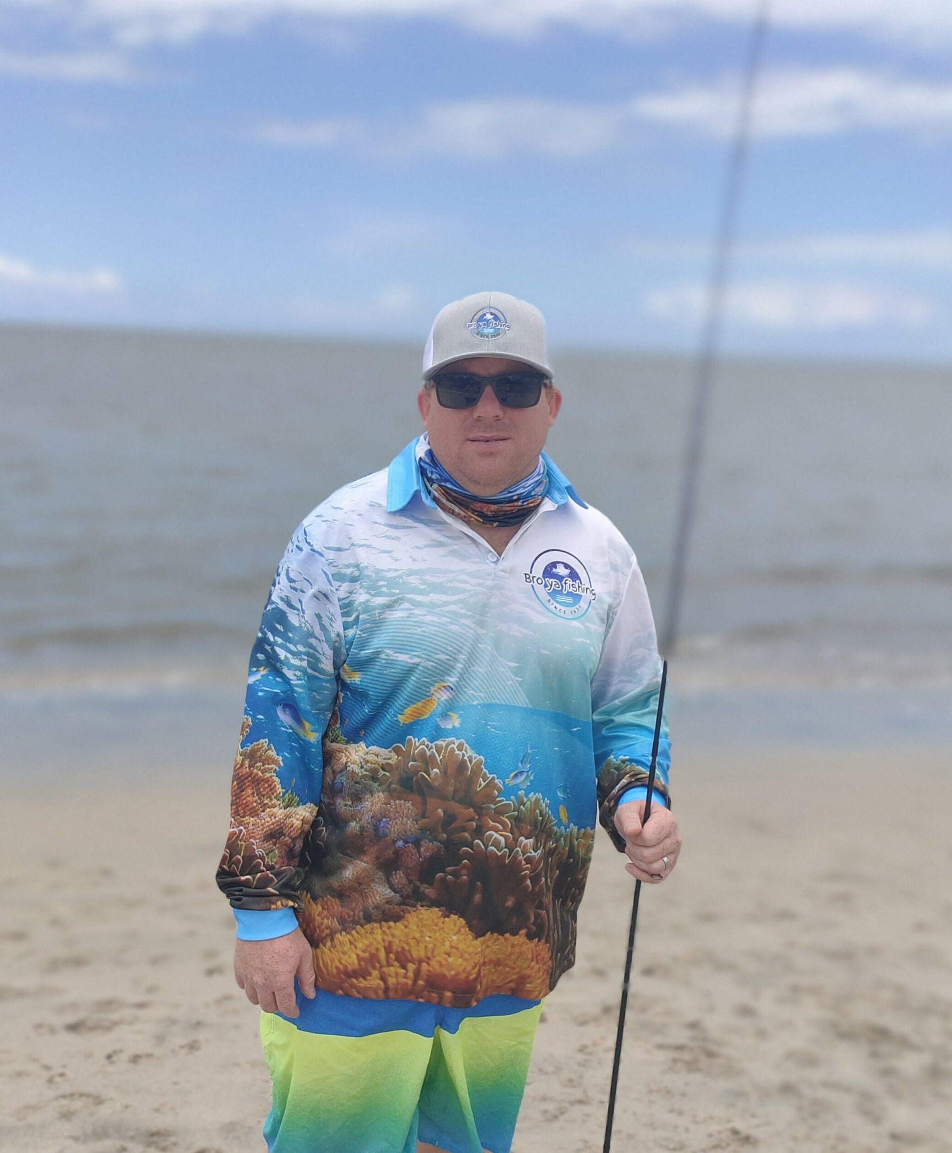 High-quality long sleeve fishing shirt with UV protection